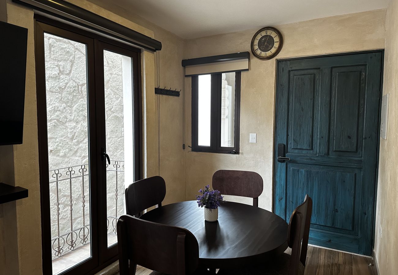 Appartamento a Val’Quirico - Nizza 10-110 Ricardo Hernandez