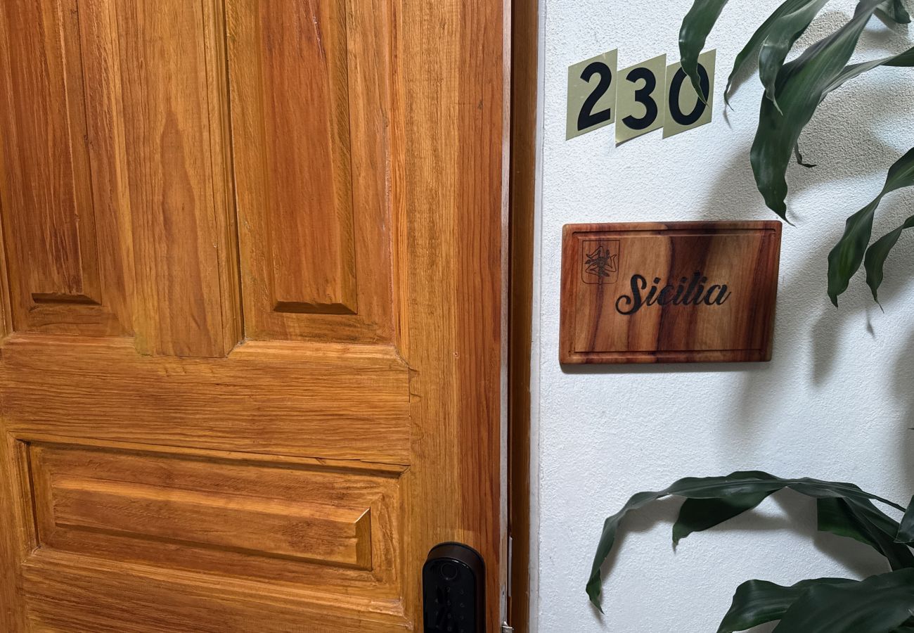 Appartamento a Val’Quirico - Sicilia con Terraza y chimenea