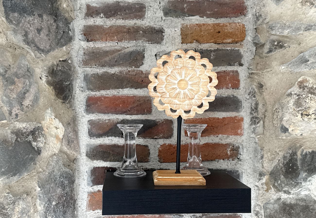 Appartamento a Val’Quirico - Sicilia con Terraza y chimenea