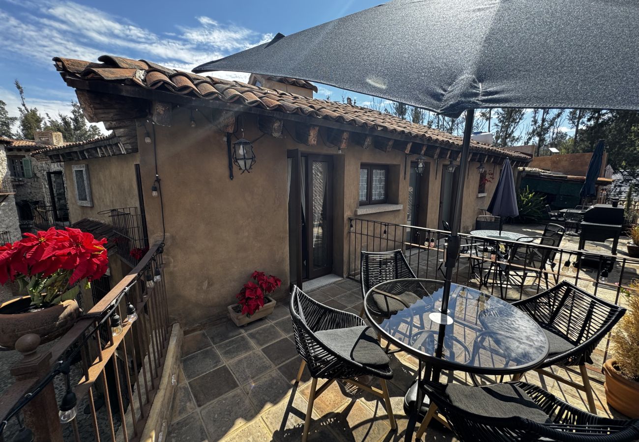 Appartamento a Val’Quirico - Sicilia con Terraza y chimenea
