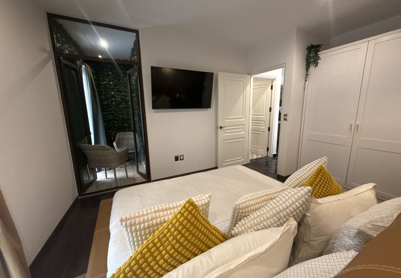 Appartamento a Val’Quirico - Luna Toscana Loft con Balcón