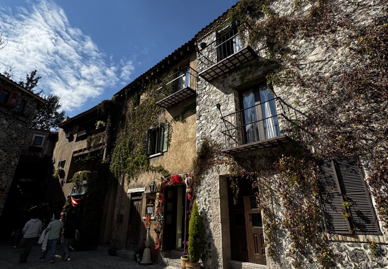 Departamento en Val’Quirico - Sicilia con Terraza y chimenea