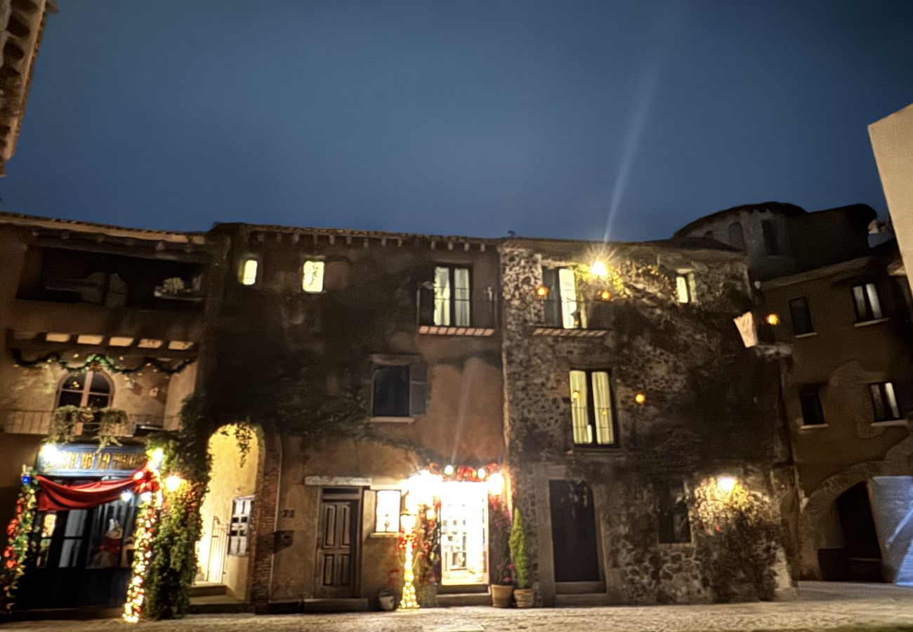 Departamento en Val’Quirico - Sicilia con Terraza y chimenea