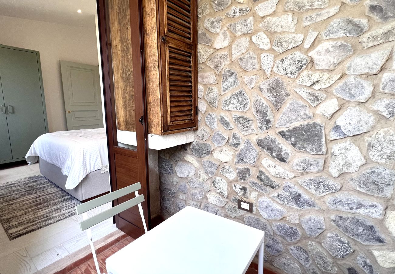 Departamento en Val’Quirico - Vicmale