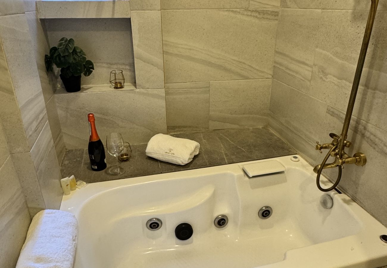 Apartment in Val’Quirico - Amore e Vino  Val’Quirico