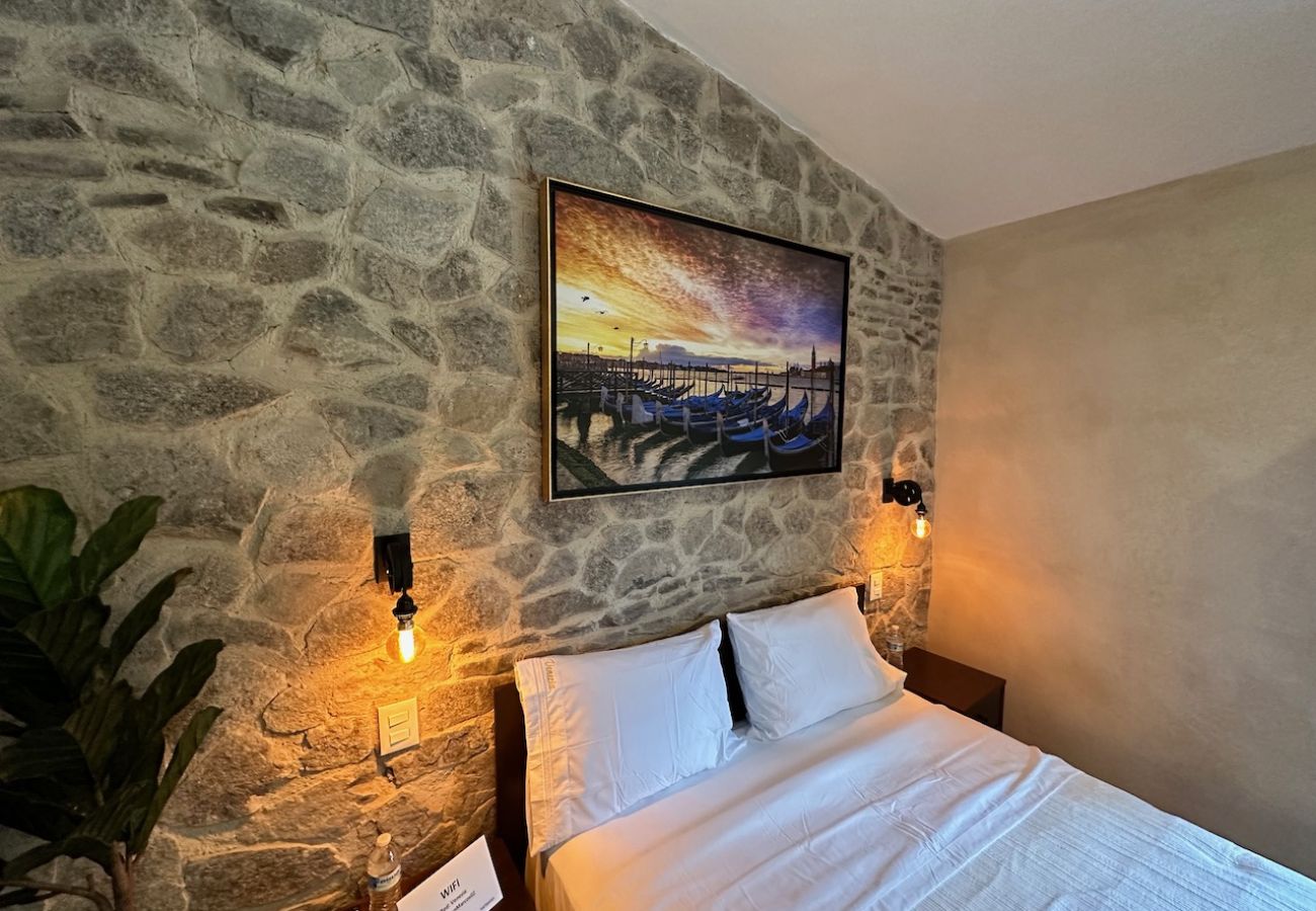 Rent by room in Val’Quirico - Venezia 3 en Val’Quirico