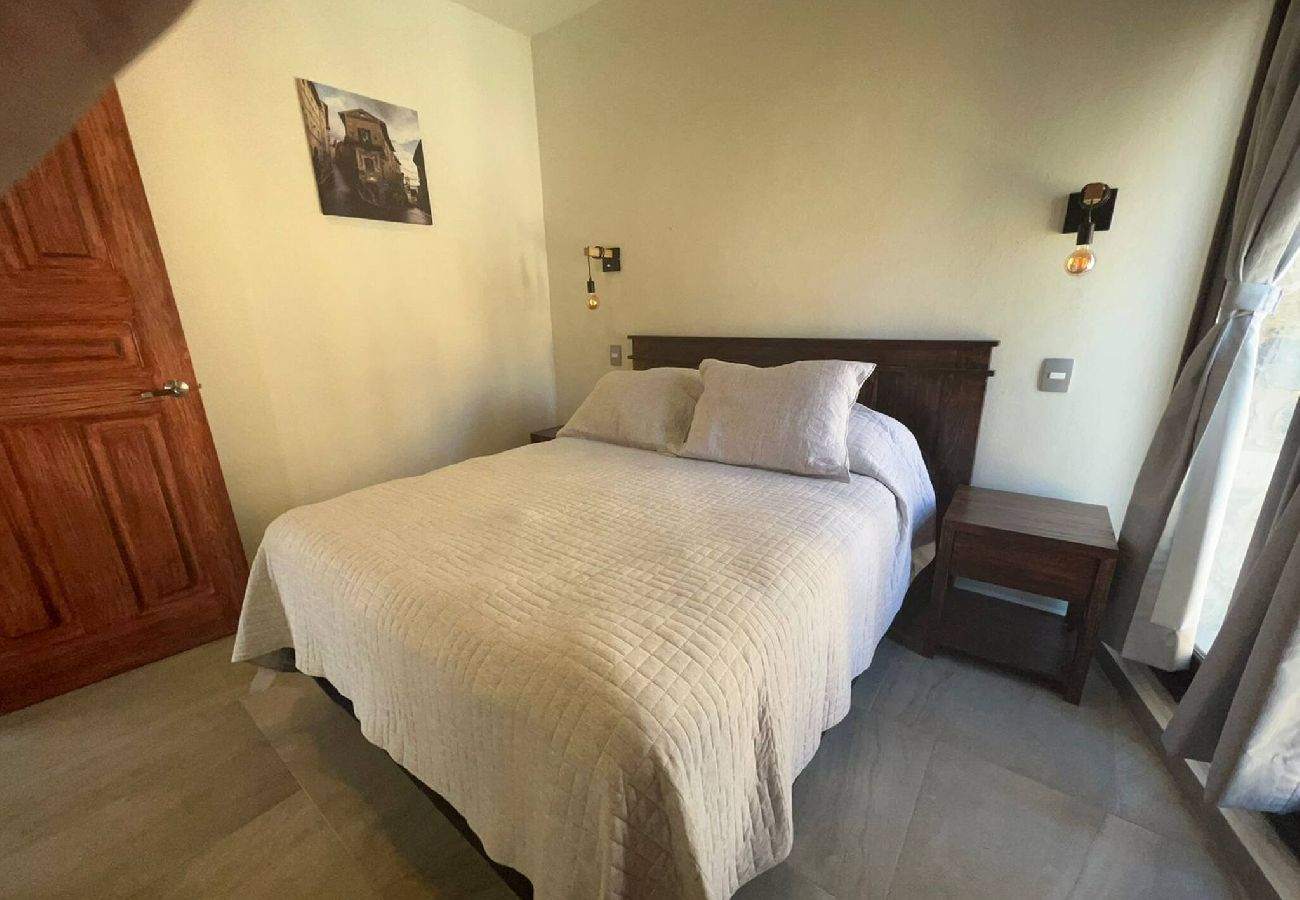 House in Val’Quirico - River 71-120  Ricard