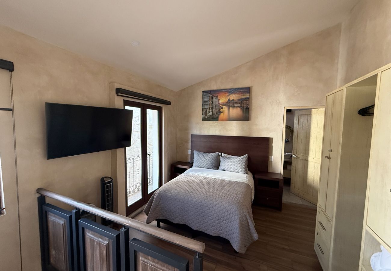 Apartment in Val’Quirico - Nizza 10-110 Ricardo Hernandez