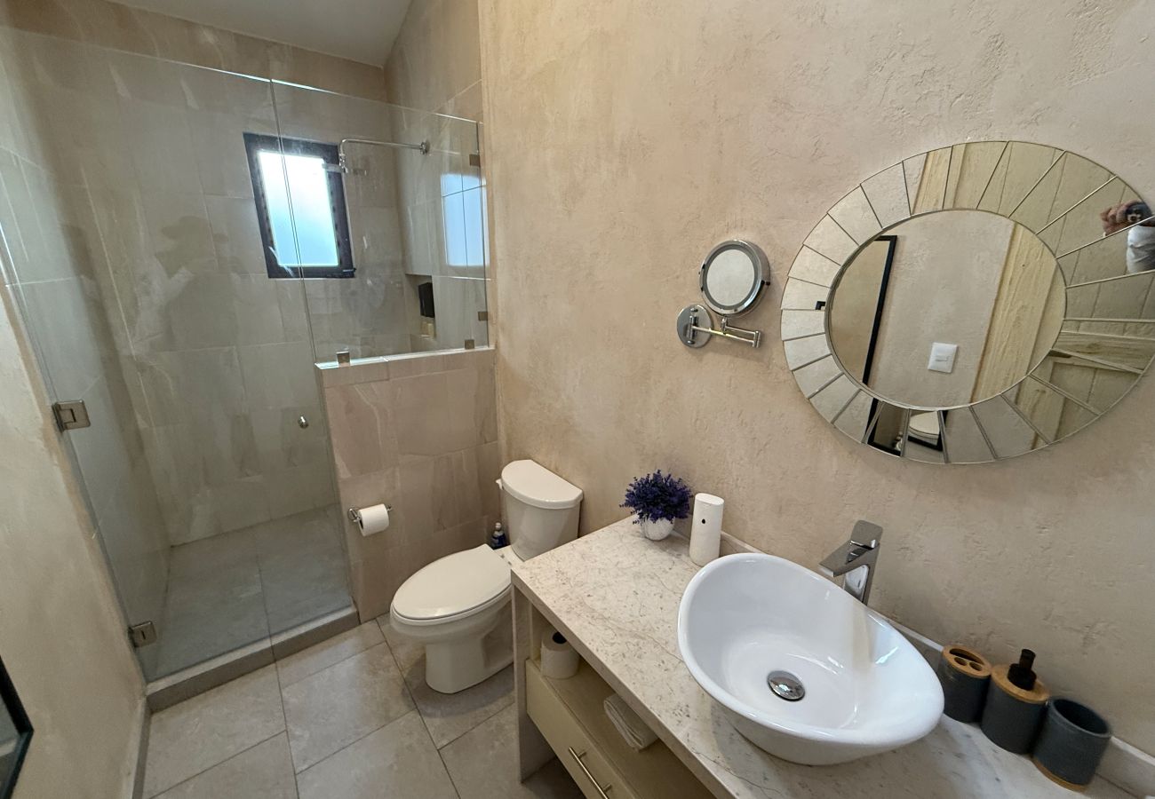 Apartment in Val’Quirico - Nizza 10-110 Ricardo Hernandez
