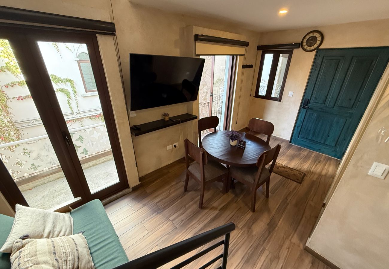 Apartment in Val’Quirico - Nizza 10-110 Ricardo Hernandez