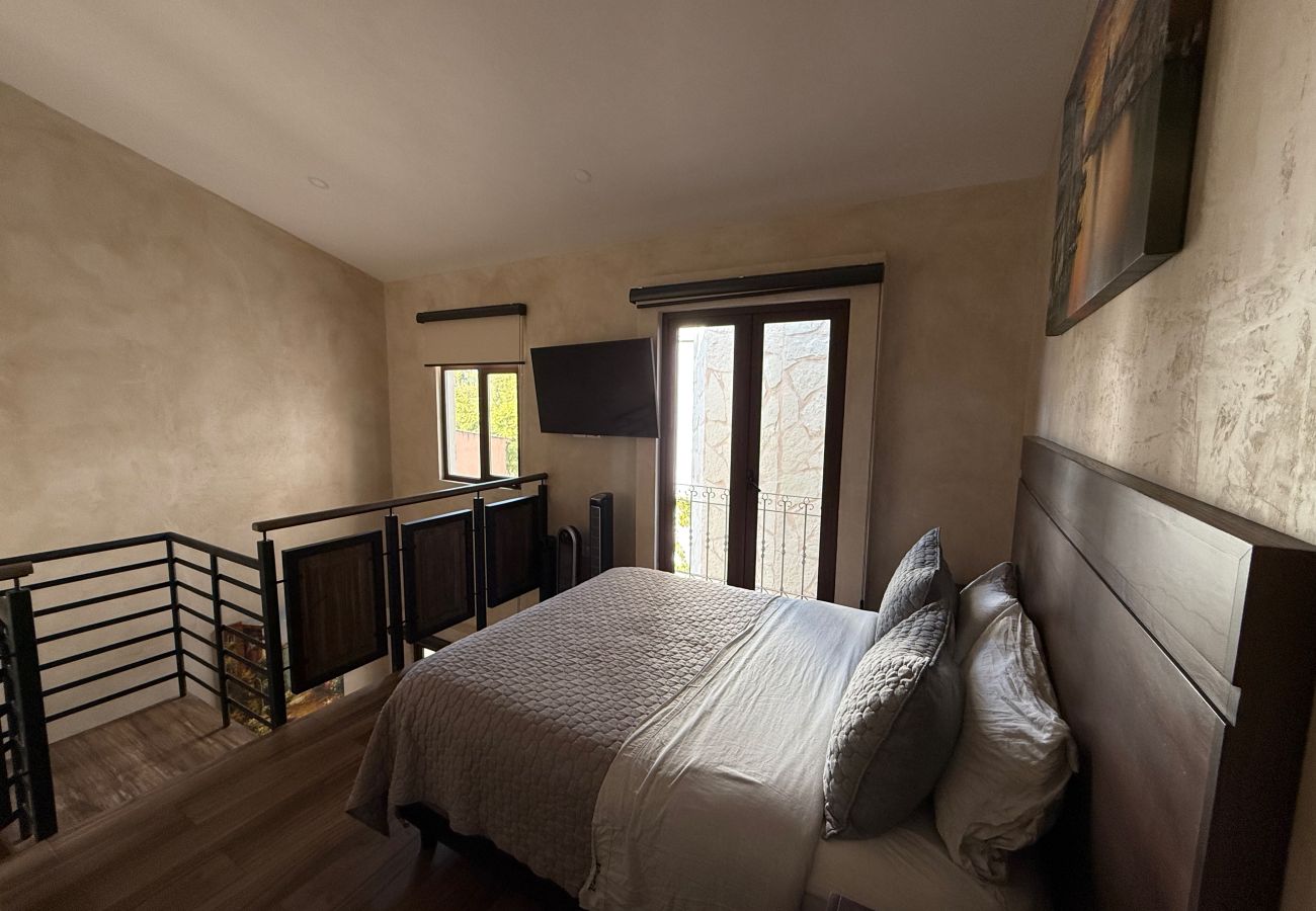 Apartment in Val’Quirico - Nizza 10-110 Ricardo Hernandez