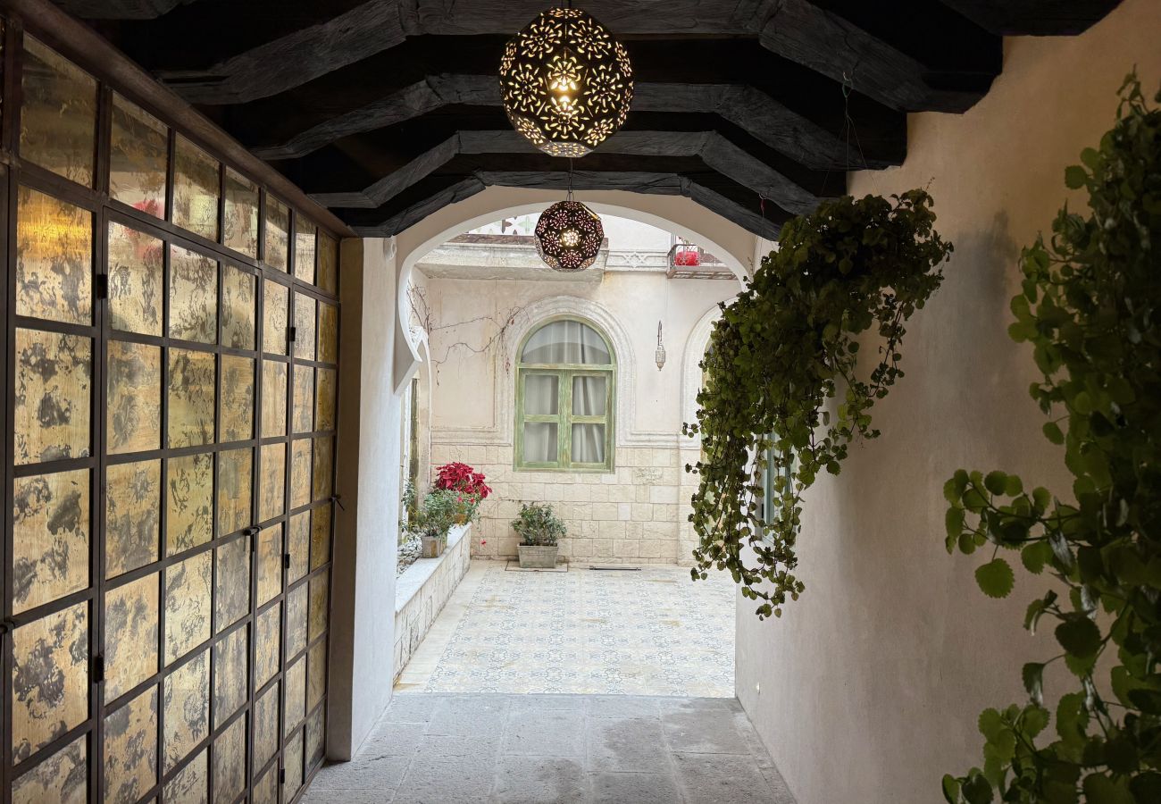 Apartment in Val’Quirico - Nizza 10-110 Ricardo Hernandez