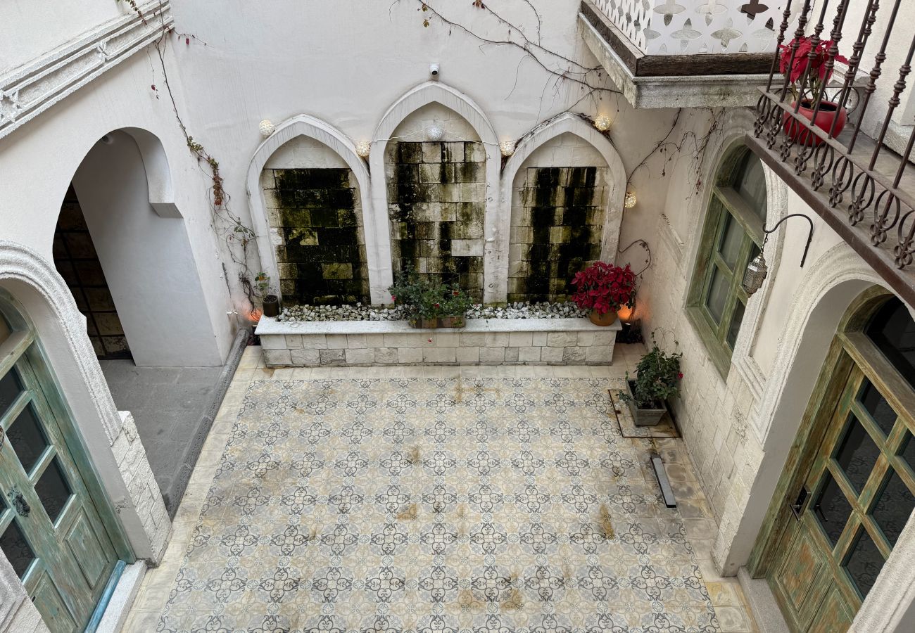 Apartment in Val’Quirico - Nizza 10-110 Ricardo Hernandez