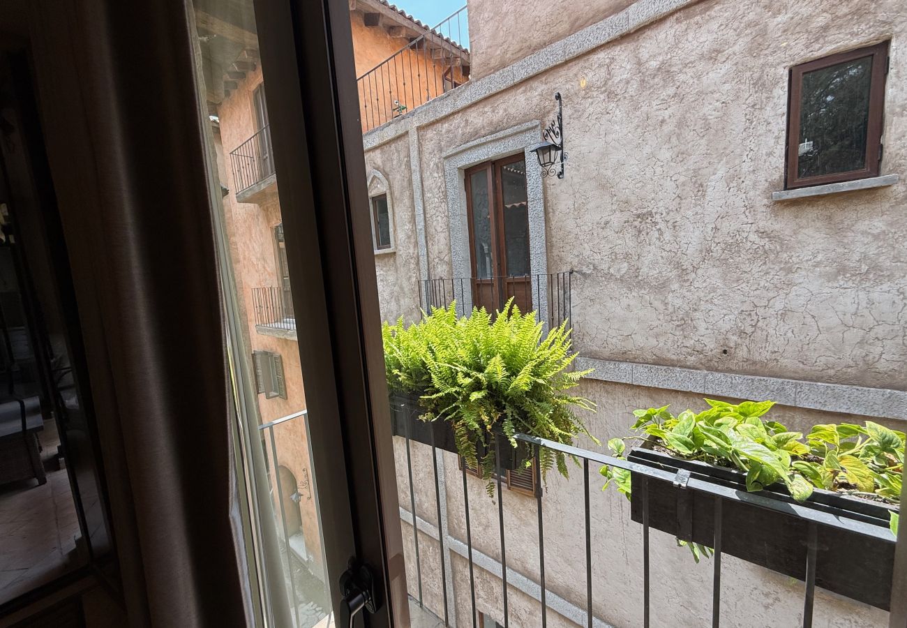 Apartment in Val’Quirico - Apolo en ValQuirico