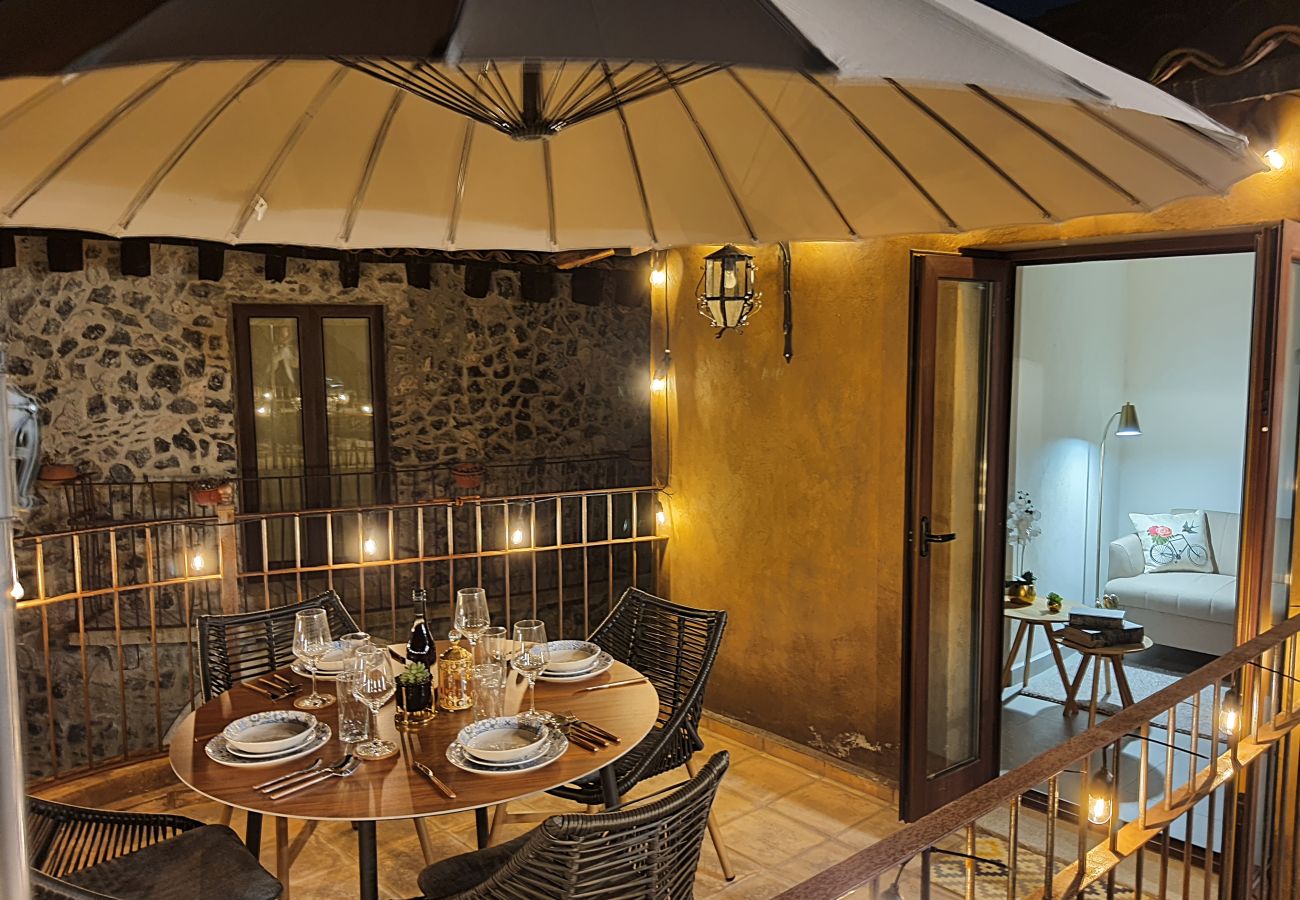 Apartment in Val’Quirico - Sicilia con Terraza y chimenea
