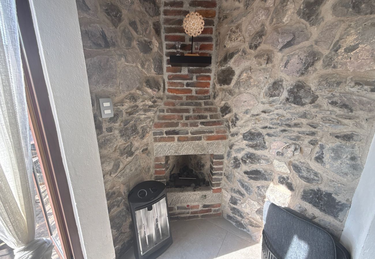 Apartment in Val’Quirico - Sicilia con Terraza y chimenea