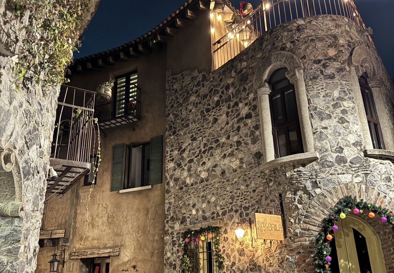 Apartment in Val’Quirico - Sicilia con Terraza y chimenea