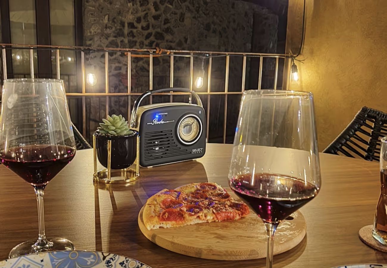 Apartment in Val’Quirico - Sicilia con Terraza y chimenea