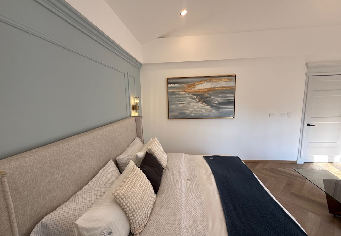 Apartment in Val’Quirico - Adika