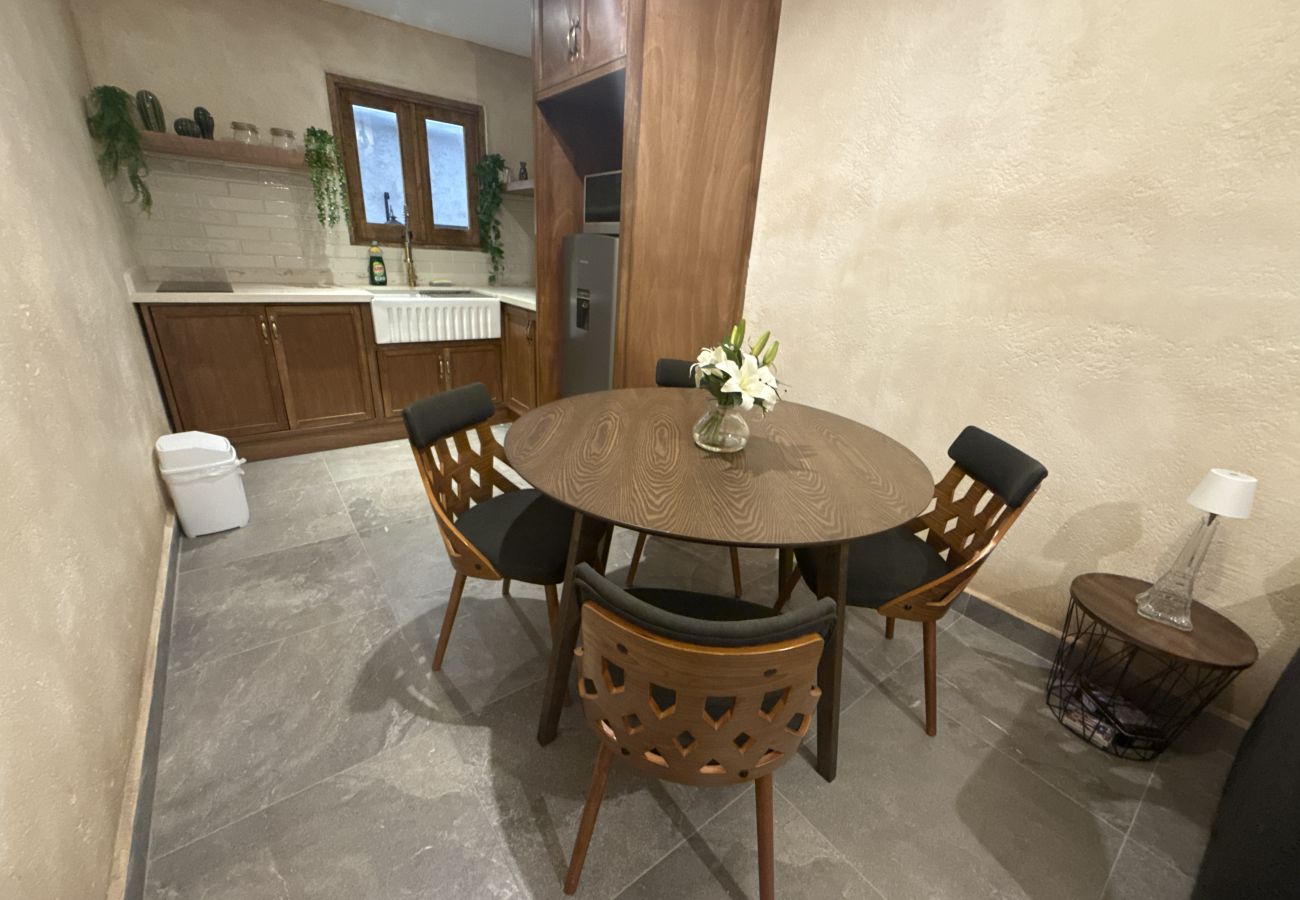 Apartment in Val’Quirico - Loft Elena en ValQuirico