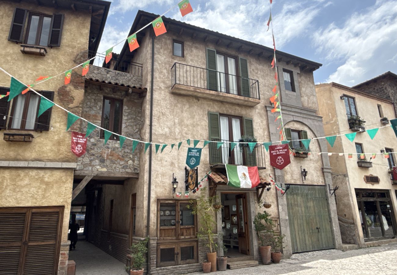 Apartment in Val’Quirico - Luna Toscana Loft con Balcón